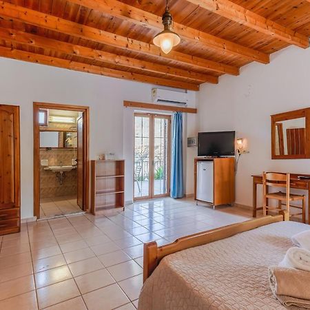 Xenia Hotel Dimos Dimos Sfakia Exteriör bild