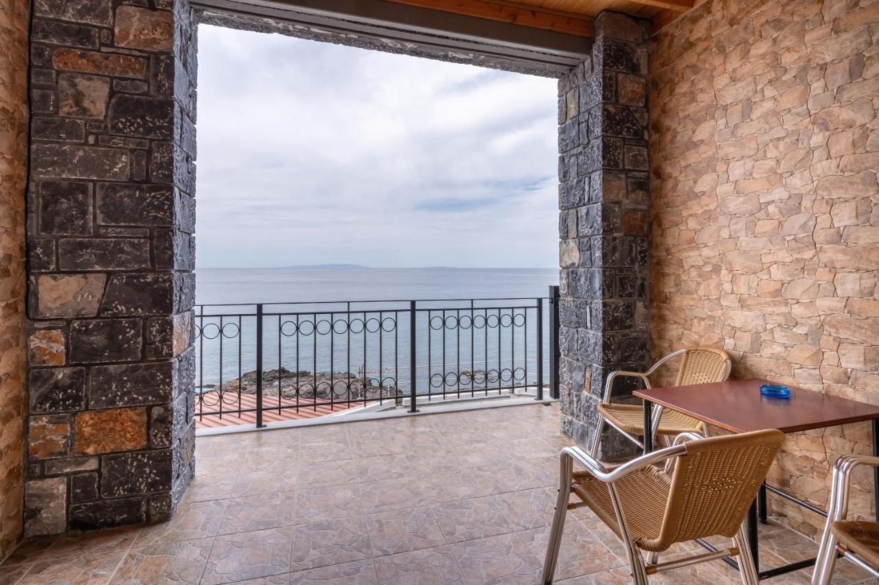 Xenia Hotel Dimos Dimos Sfakia Exteriör bild