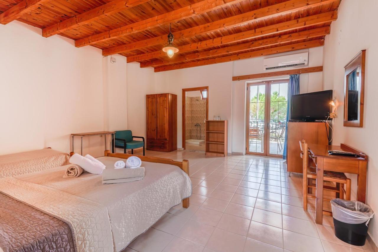 Xenia Hotel Dimos Dimos Sfakia Exteriör bild